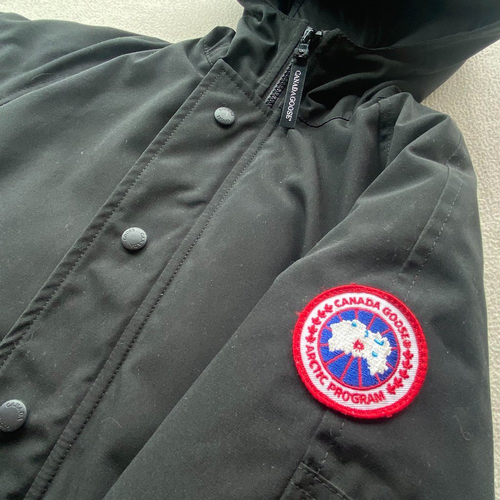 Canada Goose YOUTH Rundle Bomber (size 10-12)